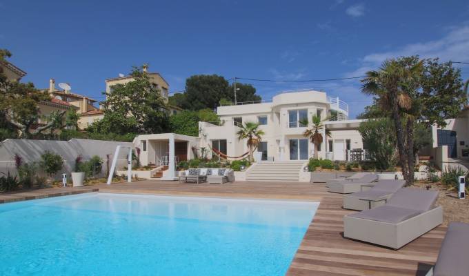 Arrendamento de curta duraçāo Villa Antibes